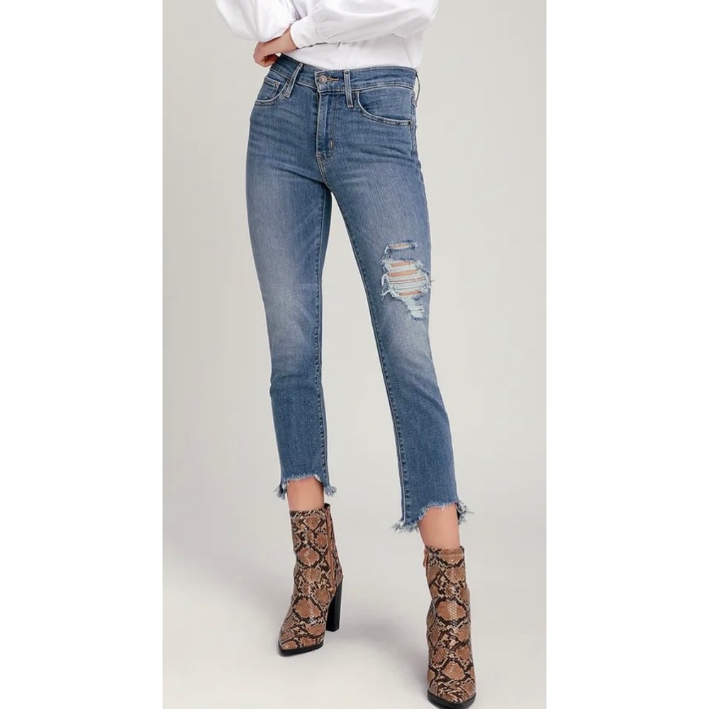 Levis's 724 Medium Wash Distressed High-Rise Straight Cropped Jeans